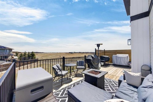 10 Bishop Circle, Carstairs, AB - Outdoor With Deck Patio Veranda With Exterior