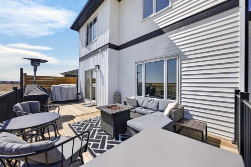 10 Bishop Circle, Carstairs, AB - Outdoor With Deck Patio Veranda With Exterior