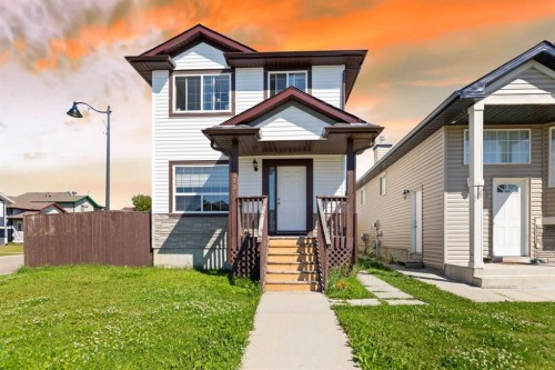 248 Taracove Road Ne, Calgary, AB - Outdoor