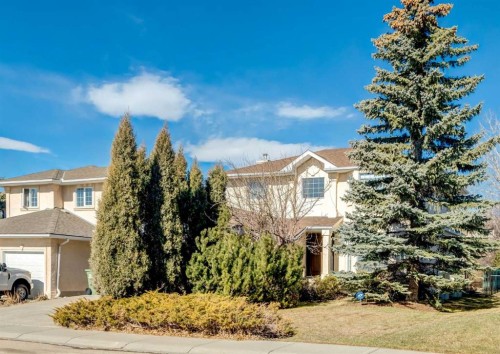 83 Gleneagles Close, Cochrane, AB - Outdoor