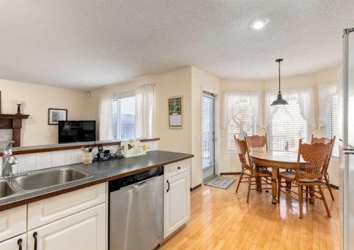 83 Gleneagles Close, Cochrane, AB - Indoor