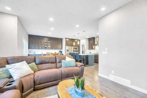 9 Mist Mountain Rise, Okotoks, AB - Indoor Photo Showing Living Room