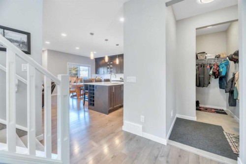 9 Mist Mountain Rise, Okotoks, AB - Indoor Photo Showing Other Room