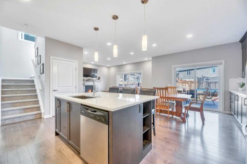 9 Mist Mountain Rise, Okotoks, AB - Indoor Photo Showing Kitchen With Upgraded Kitchen