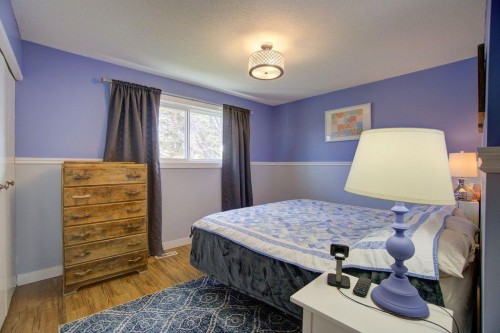 5338 5 Street West, Claresholm, AB - Indoor Photo Showing Bedroom
