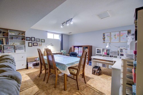 5338 5 Street West, Claresholm, AB - Indoor