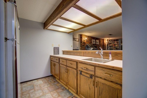 5338 5 Street West, Claresholm, AB - Indoor