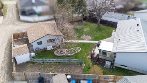 5338 5 Street West, Claresholm, AB - Outdoor
