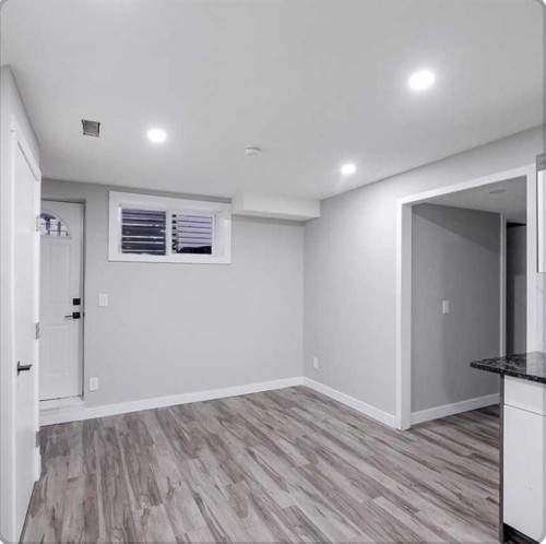 6923 Laguna Way Ne, Calgary, AB - Indoor