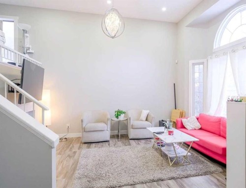 6923 Laguna Way Ne, Calgary, AB - Indoor