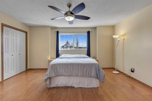 6 Covewood Park Ne, Calgary, AB - Indoor Photo Showing Bedroom