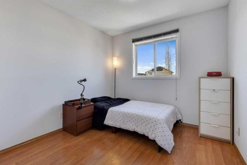6 Covewood Park Ne, Calgary, AB - Indoor Photo Showing Bedroom