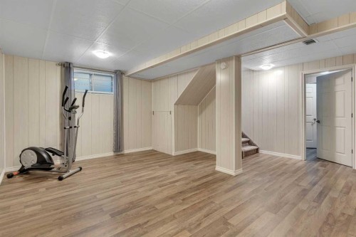 6 Covewood Park Ne, Calgary, AB - Indoor Photo Showing Gym Room