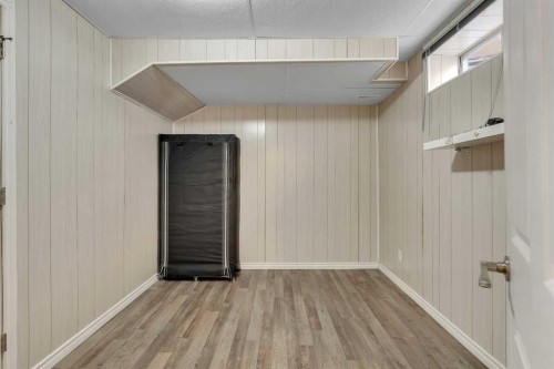 6 Covewood Park Ne, Calgary, AB - Indoor Photo Showing Other Room