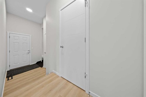 12 Southwinds Common Sw, Airdrie, AB - Indoor Photo Showing Other Room