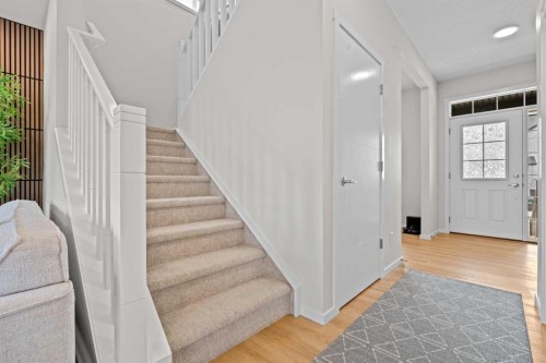 12 Southwinds Common Sw, Airdrie, AB - Indoor Photo Showing Other Room