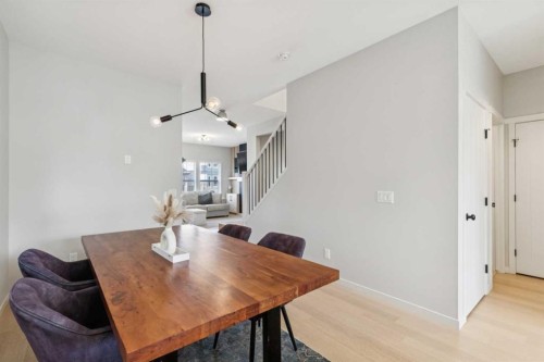 325 Marquis Heights Se, Calgary, AB - Indoor Photo Showing Dining Room