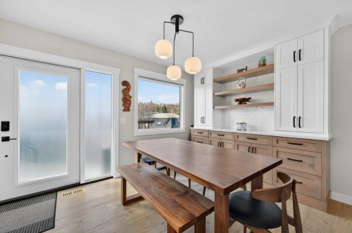 8927 48 Avenue Nw, Calgary, AB - Indoor Photo Showing Dining Room
