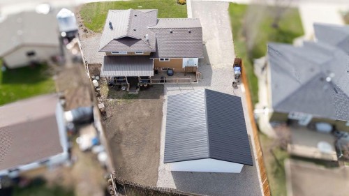 47 Willow Road, Claresholm, AB - Outdoor