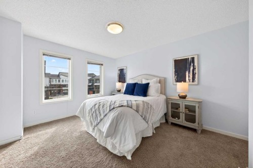 8 Walden Walk Se, Calgary, AB - Indoor Photo Showing Living Room