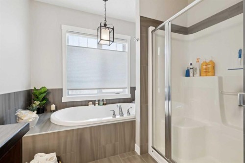 101 Sheep River Crest, Okotoks, AB - Indoor Photo Showing Bathroom