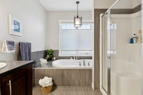 101 Sheep River Crest, Okotoks, AB - Indoor Photo Showing Bathroom