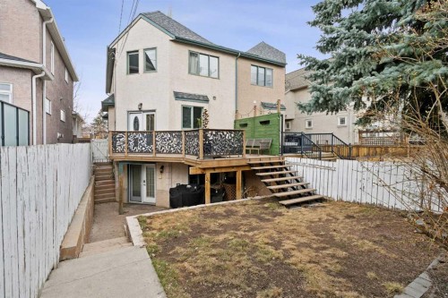 2211 Bowness Road Nw, Calgary, AB - Outdoor