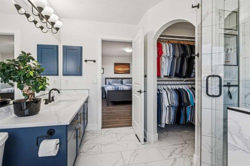 54 Elgin Meadows Green Se, Calgary, AB - Indoor Photo Showing Bathroom