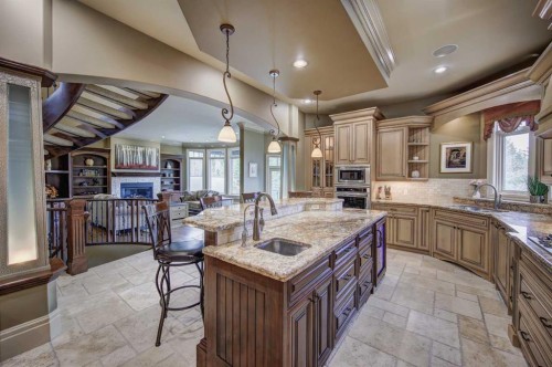 2626 Evercreek Bluffs Way Sw, Calgary, AB - Indoor Photo Showing Kitchen With Upgraded Kitchen