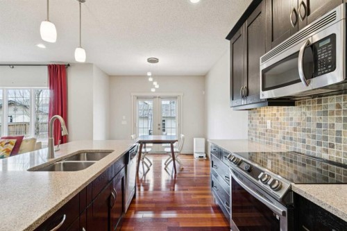 27 Elgin Terrace Se, Calgary, AB - Indoor Photo Showing Kitchen With Upgraded Kitchen