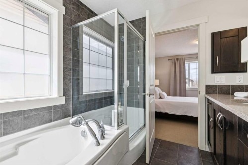 27 Elgin Terrace Se, Calgary, AB - Indoor Photo Showing Bedroom