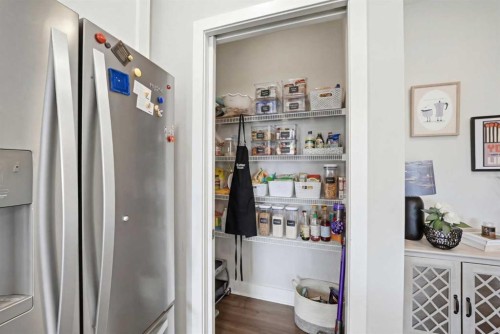 186 Carringvue Park Nw, Calgary, AB - Indoor Photo Showing Other Room