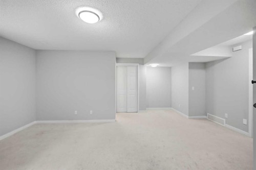 186 Carringvue Park Nw, Calgary, AB - Indoor