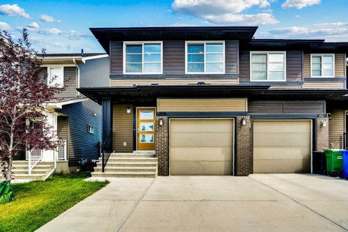 186 Carringvue Park Nw, Calgary, AB - Outdoor With Facade