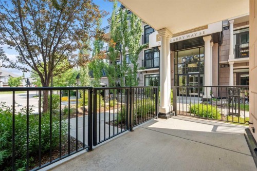 103-211 Quarry Way Se, Calgary, AB - Outdoor