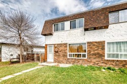 3042 Doverville Crescent SE Calgary, AB T2B 1T9