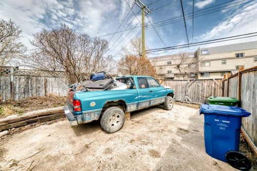 3042 Doverville Crescent Se, Calgary, AB - Outdoor