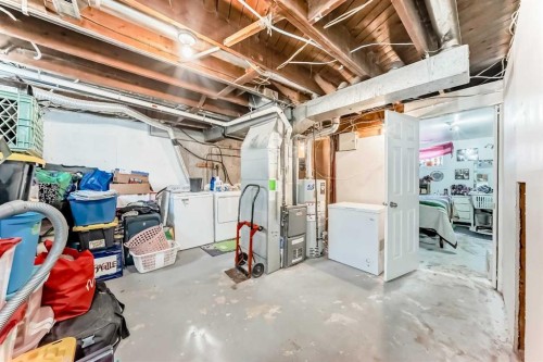 3042 Doverville Crescent Se, Calgary, AB - Indoor Photo Showing Basement