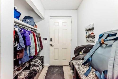 3042 Doverville Crescent Se, Calgary, AB - Indoor