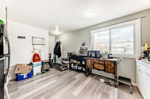 3042 Doverville Crescent Se, Calgary, AB - Indoor