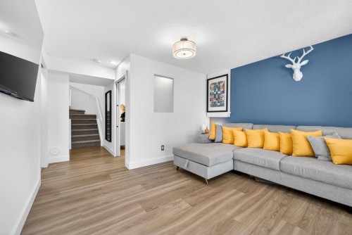 44 Bow Ridge Drive, Cochrane, AB - Indoor Photo Showing Other Room