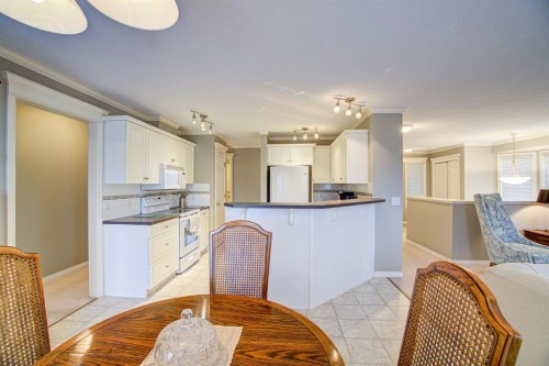 26 Skyline Crescent, Claresholm, AB - Indoor Photo Showing Kitchen