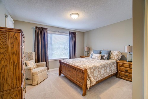 26 Skyline Crescent, Claresholm, AB - Indoor Photo Showing Bedroom