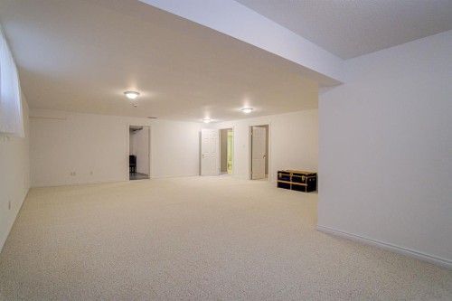 26 Skyline Crescent, Claresholm, AB - Indoor Photo Showing Other Room