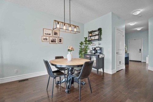 125 Monteith Drive Se, High River, AB - Indoor Photo Showing Dining Room