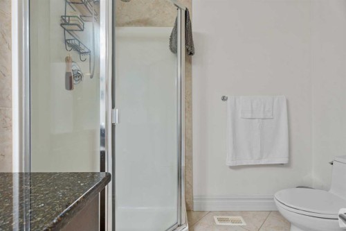 125 Monteith Drive Se, High River, AB - Indoor Photo Showing Bathroom