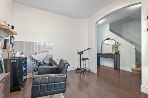 125 Monteith Drive Se, High River, AB - Indoor