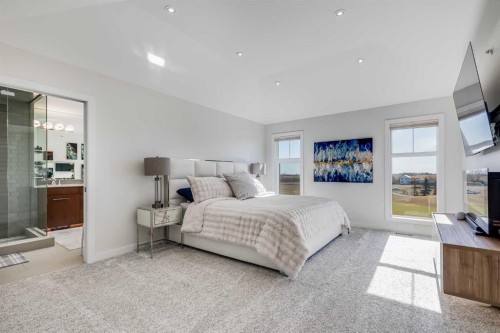 75 Muirfield Close, Lyalta, AB - Indoor Photo Showing Bedroom