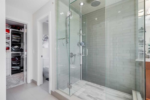75 Muirfield Close, Lyalta, AB - Indoor Photo Showing Bathroom