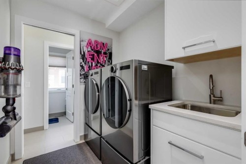 75 Muirfield Close, Lyalta, AB - Indoor Photo Showing Laundry Room